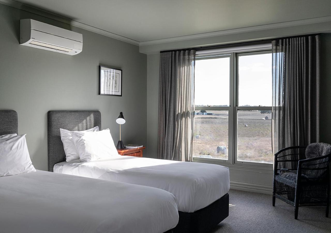 Cleveland Estate Hotel Lance Field Kültér fotó